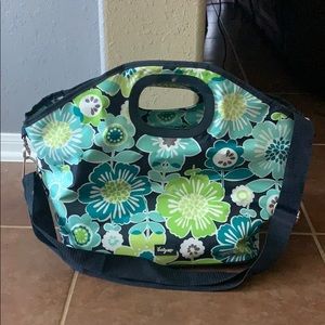 Thirty-one large cooler